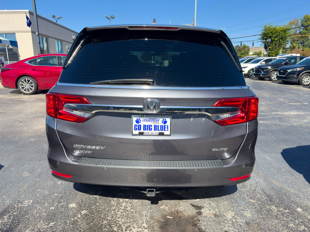 Used 2018 Honda Odyssey Elite image 6