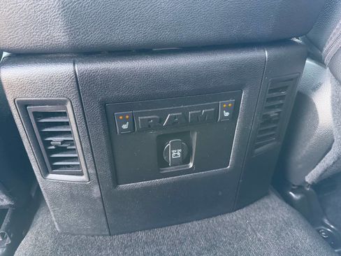 Used 2017 RAM 1500 Laramie w/ Convenience Group image 14