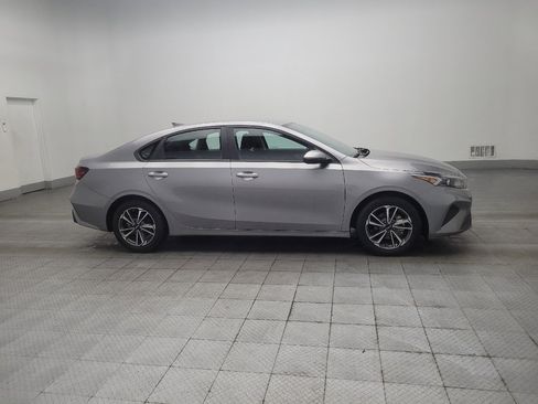 Used 2023 Kia Forte LXS w/ LXS Technology Package FWD image 11