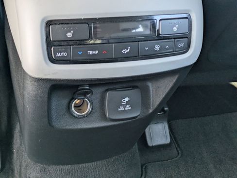 Used 2021 Hyundai Palisade SEL w/ Premium Package image 17