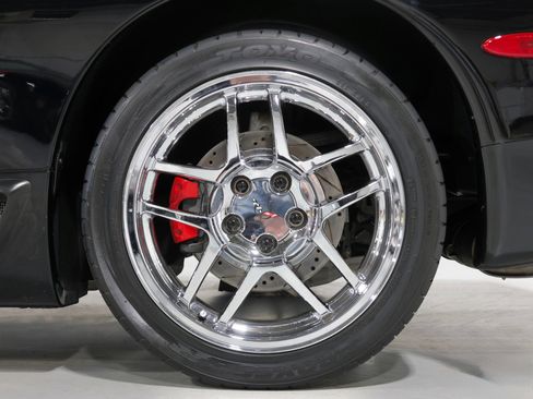 Used 2002 Chevrolet Corvette Z06 w/ Memory Pkg image 31