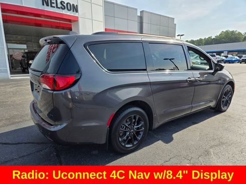Used 2020 Chrysler Pacifica Touring-L w/ Advanced Safetytec Group AWD/4WD image 9