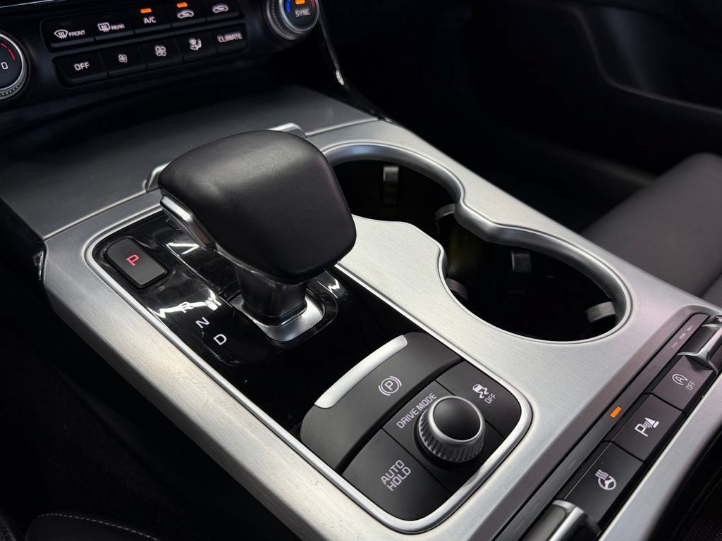 Used 2018 Kia Stinger GT2 AWD/4WD image 21
