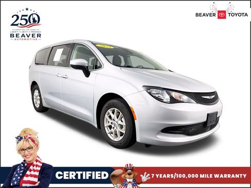 Used 2023 Chrysler Voyager LX FWD image 1
