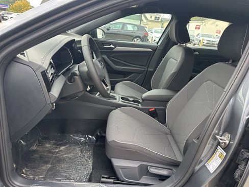 New 2025 Volkswagen Jetta Sport image 9