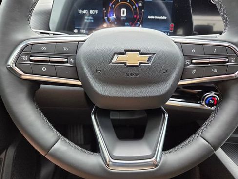 New 2026 Chevrolet Equinox LT w/ Convenience Package II AWD/4WD image 32