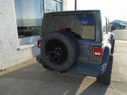 Used 2021 Jeep Wrangler Unlimited Sport AWD/4WD image 5