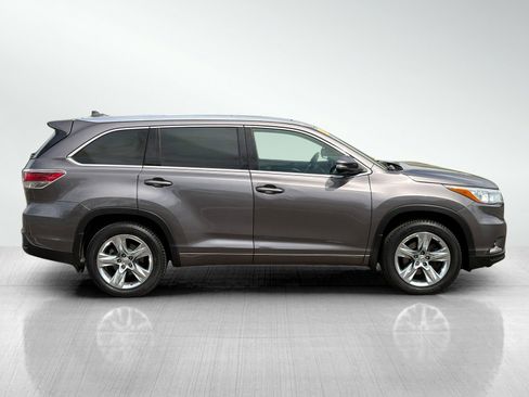 Used 2014 Toyota Highlander Limited Platinum AWD/4WD image 8