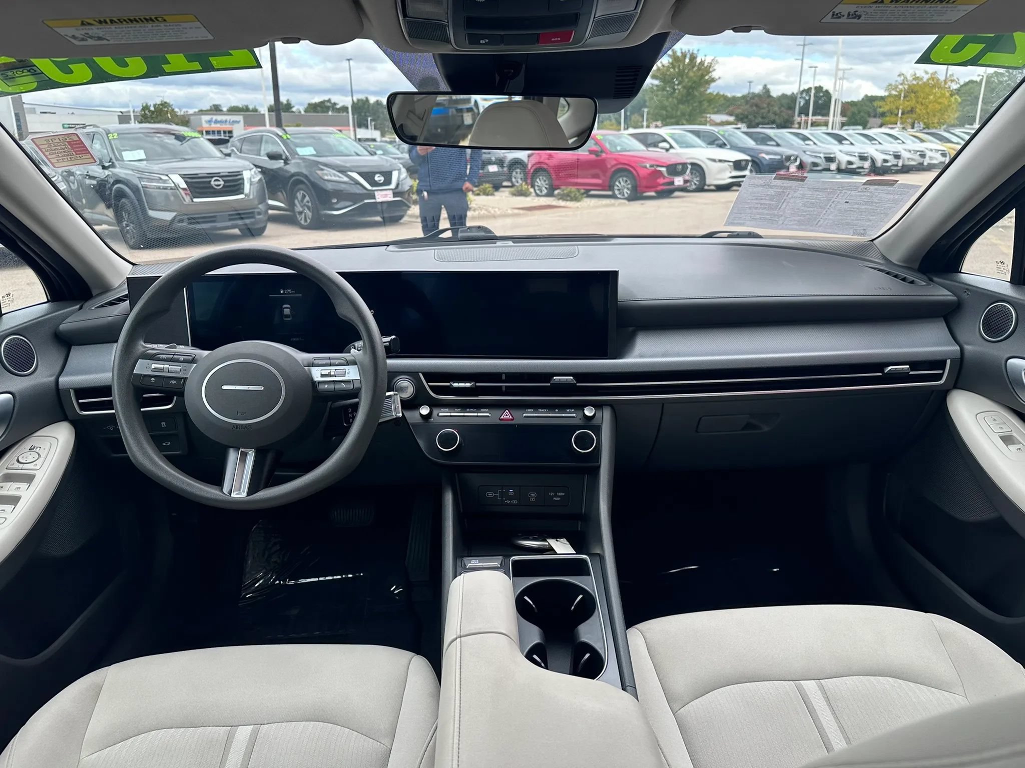 Used 2025 Hyundai Sonata SEL FWD image 13