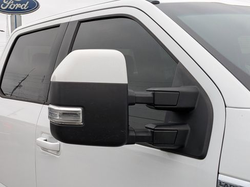 Used 2019 Ford F250 Lariat w/ Lariat Value Package image 11