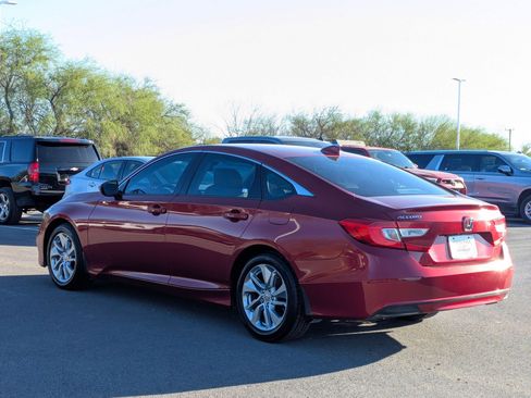 Used 2018 Honda Accord LX image 5