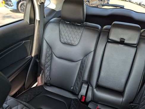 Used 2024 Ford Edge Titanium AWD/4WD image 12