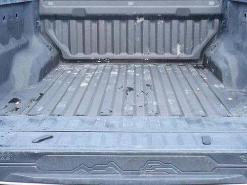 Used 2024 Chevrolet Colorado W/T w/ WT Convenience Package II AWD/4WD image 34