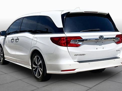 Used 2018 Honda Odyssey Elite image 12