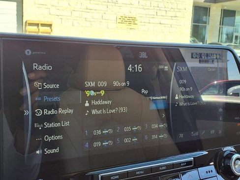 Used 2020 Toyota Highlander Limited image 7