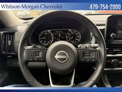 Used 2022 Nissan Pathfinder SV image 15