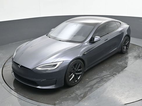 Used 2022 Tesla Model S Plaid image 43