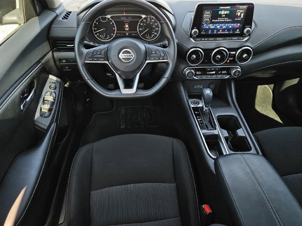 Certified 2022 Nissan Sentra SV w/ All-Weather Package FWD image 9