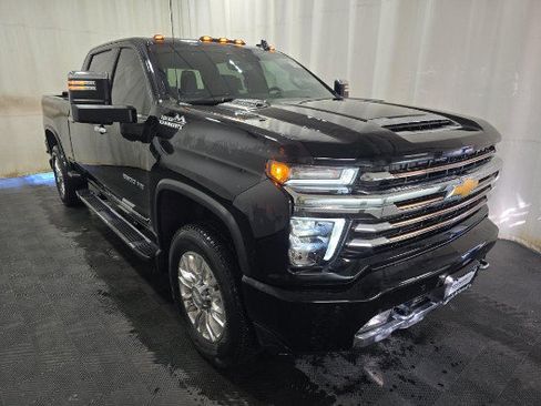 Used 2020 Chevrolet Silverado 3500 High Country w/ Z71 Off-Road Package image 3