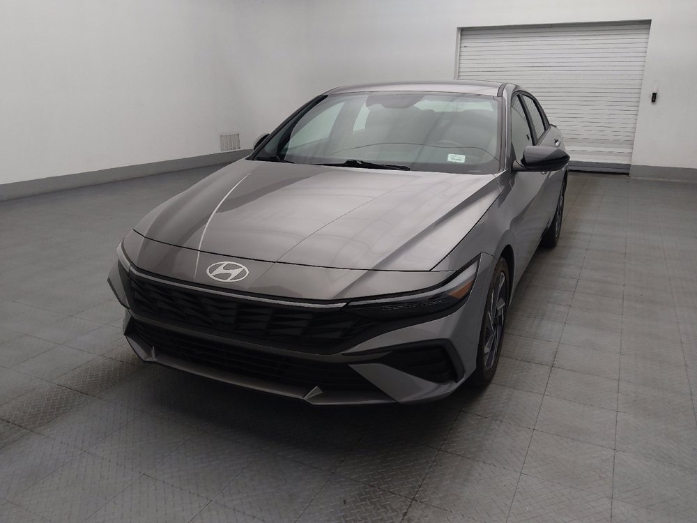 Used 2025 Hyundai Elantra Sport FWD image 15