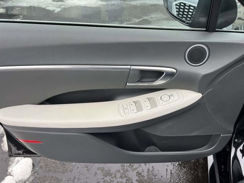 Used 2023 Hyundai Sonata SEL image 16