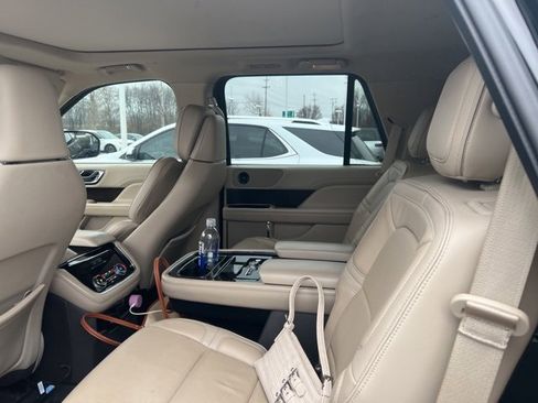 Used 2018 Lincoln Navigator Reserve w/ Technology Package image 6
