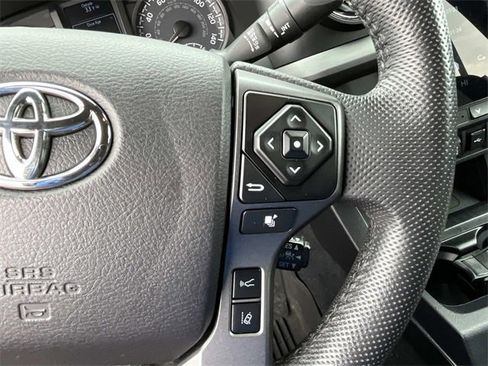 Used 2021 Toyota Tacoma TRD Off-Road image 30