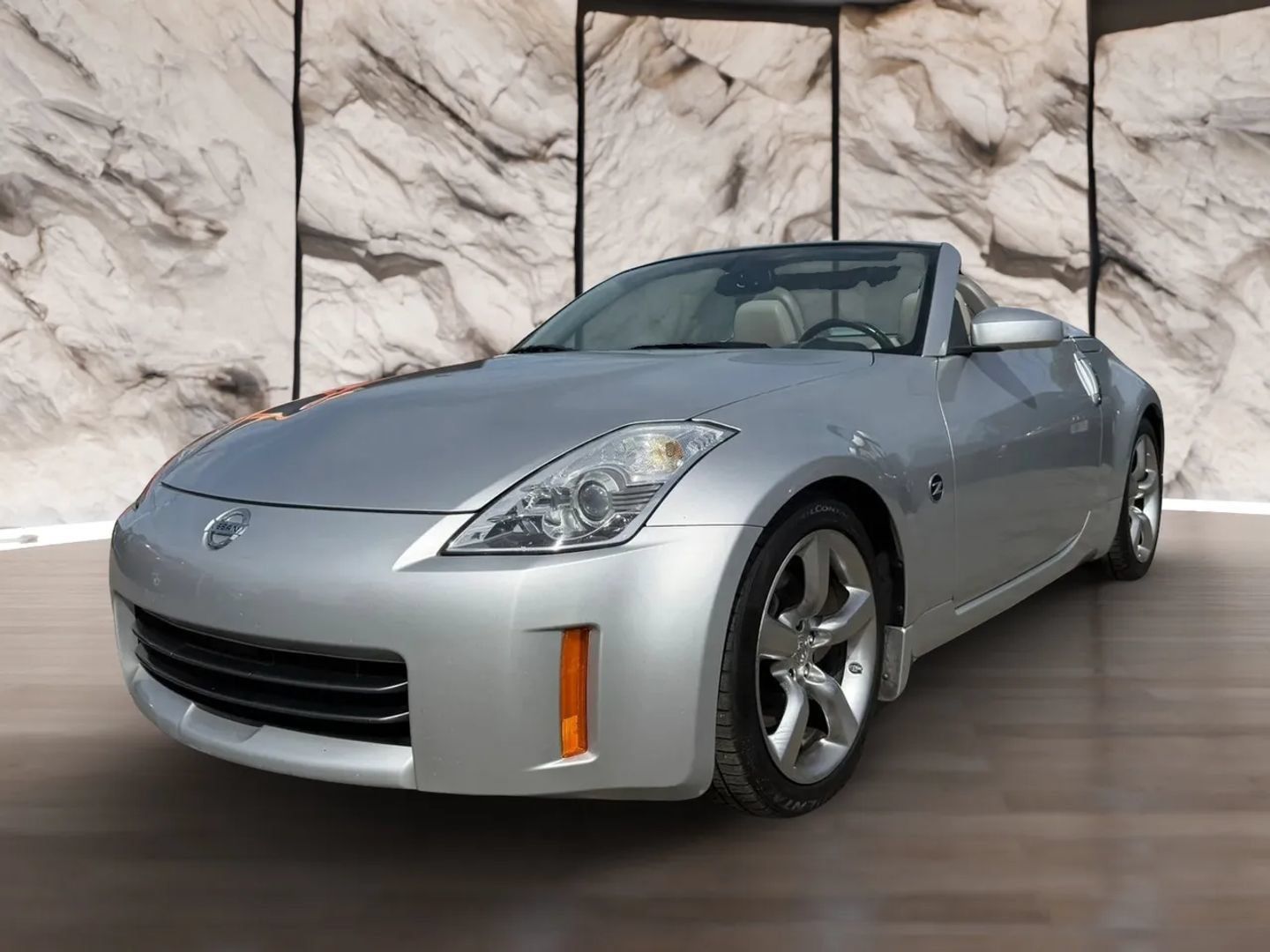 Used 2008 Nissan 350Z Touring RWD image 7