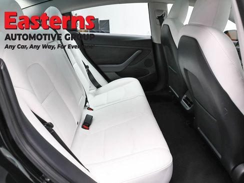 Used 2023 Tesla Model 3 Standard Range RWD image 17