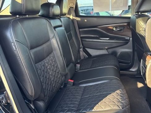 Certified 2020 Nissan Murano Platinum w/ Cargo Package image 16