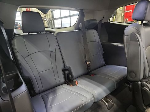 Used 2021 Buick Enclave Essence w/ Trailering Package, 5000 lbs. image 12