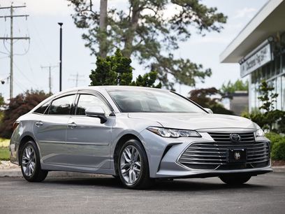 Used 2019 Toyota Avalon XLE w/ All Weather Liner Package