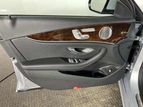 Used 2023 Mercedes-Benz E 450 4MATIC Sedan image 10