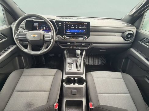 Used 2023 Chevrolet Colorado W/T RWD image 32