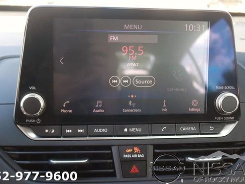 Used 2019 Nissan Altima 2.5 SR FWD image 27