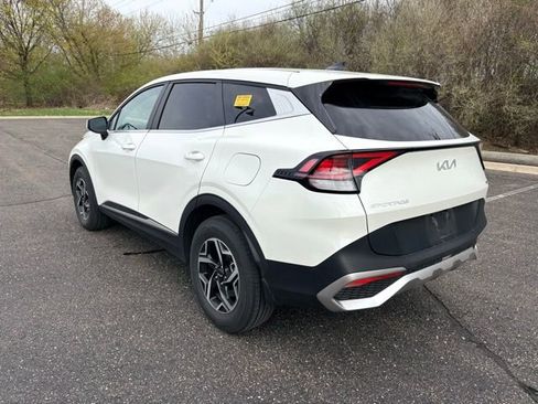 Certified 2023 Kia Sportage LX image 3