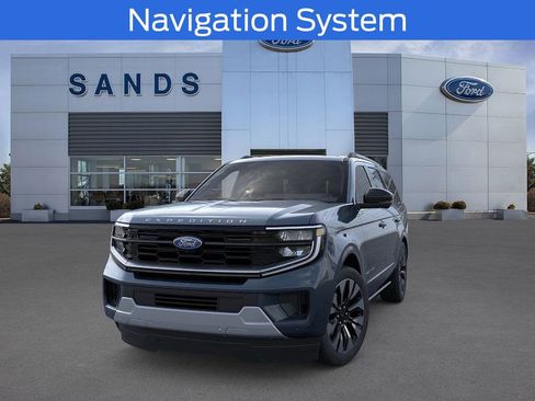 New 2026 Ford Expedition Platinum w/ Driver's Package image 2