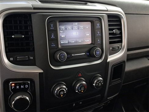 Used 2024 RAM 1500 Classic SLT image 28