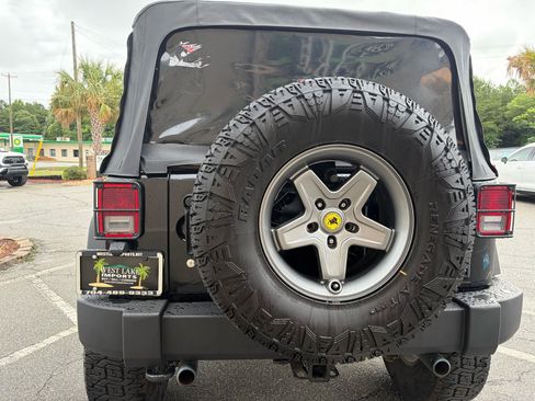 Used 2012 Jeep Wrangler Unlimited Sport AWD/4WD image 21