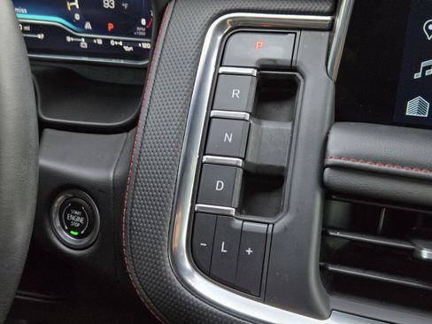 Used 2023 Chevrolet Tahoe RST w/ Luxury Package RWD image 18