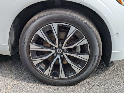 Used 2023 Volvo XC60 B5 Plus AWD/4WD image 11