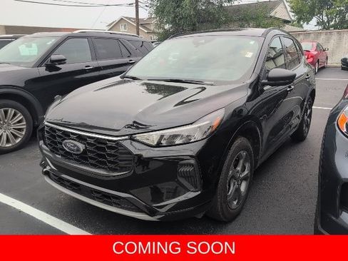 Used 2024 Ford Escape ST-Line w/ Tech Pack #1 AWD/4WD image 3