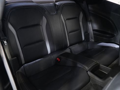 Used 2019 Chevrolet Camaro SS RWD image 31