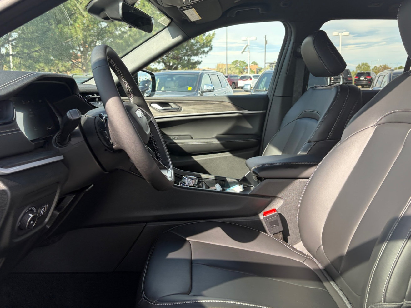 New 2026 Jeep Grand Cherokee Limited AWD/4WD image 15