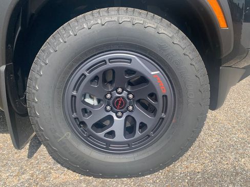 New 2026 Nissan Frontier Pro-X image 3