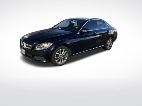 Used 2015 Mercedes-Benz C 300 4MATIC Sedan image 2