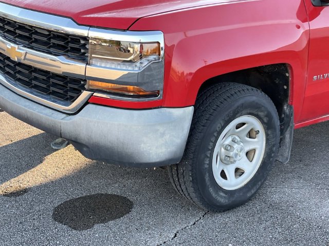 Used 2017 Chevrolet Silverado 1500 W/T w/ Trailering Package AWD/4WD image 9