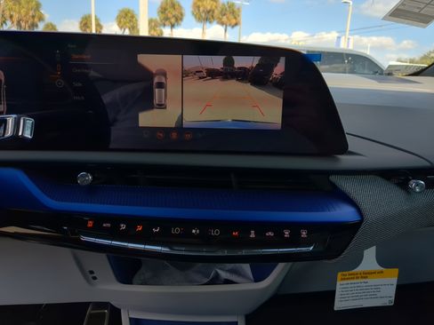 New 2026 Cadillac Optiq Luxury 1 image 22