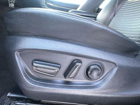 Used 2021 Toyota Camry SE image 21