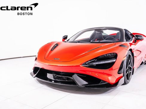 Used 2022 McLaren 765LT image 11
